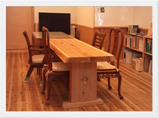 国産杉の商談スペース